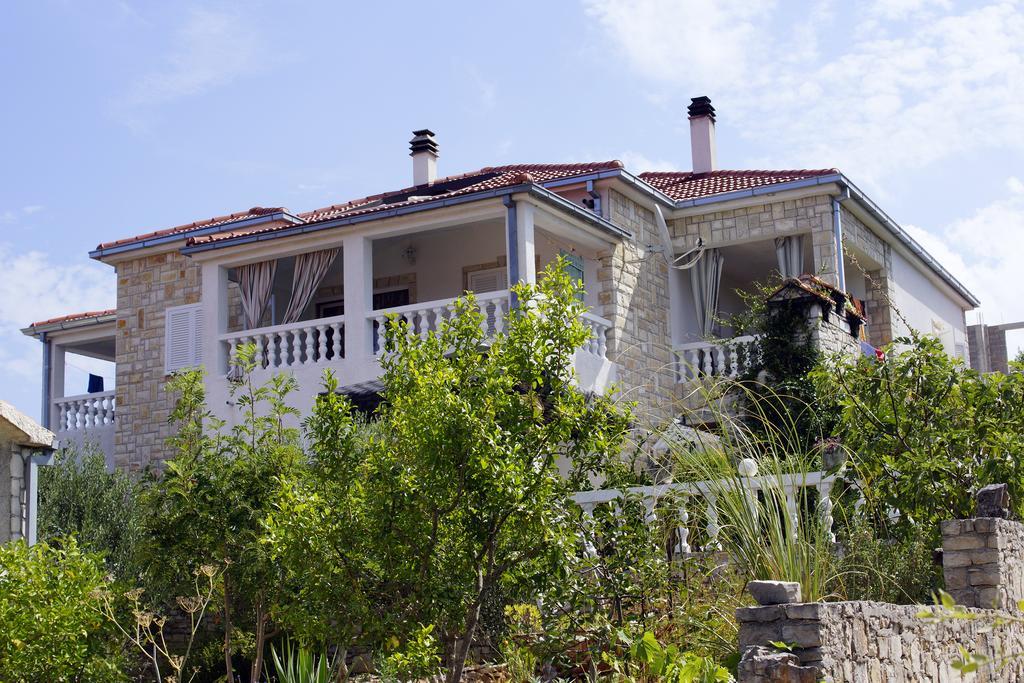 Apartments Solta Nečujam 외부 사진